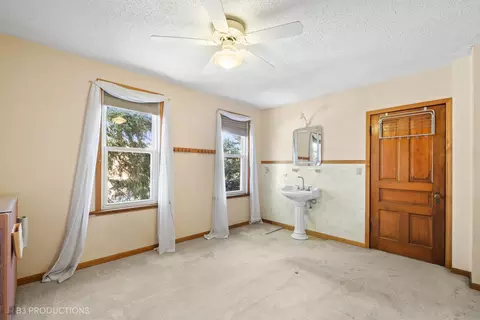 223 E 17th St, Lockport, IL 60441 photo 14
