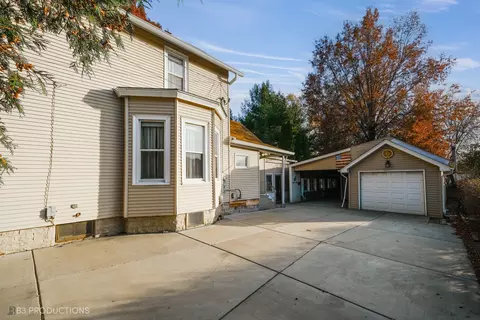 223 E 17th St, Lockport, IL 60441 photo 6