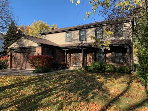 1649 Churchill Rd, Schaumburg, IL 60195