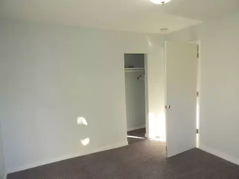 2317 Wright Ave, North Chicago, IL 60064 photo 8