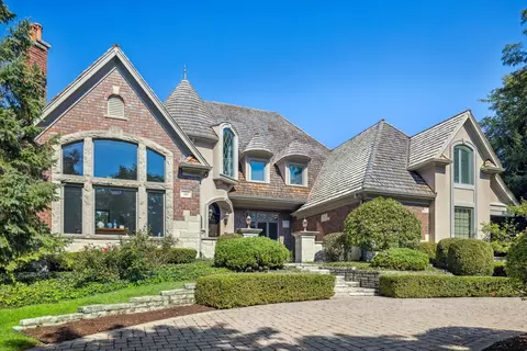 549 E 7th St, Hinsdale, IL 60521