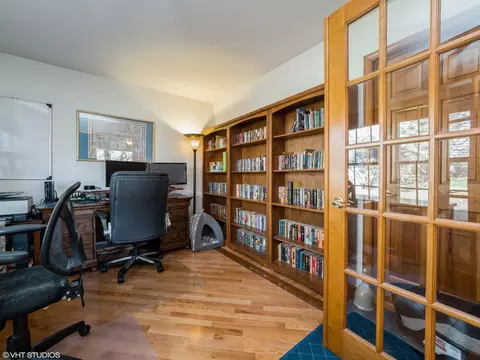 802 Pleasant St, Fox River Grove, IL 60021 photo 3