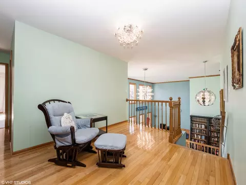 802 Pleasant St, Fox River Grove, IL 60021 photo 4