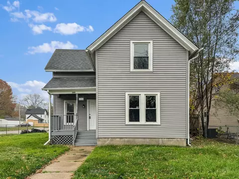 1441 Greenwood Ave, Rockford, IL 61107