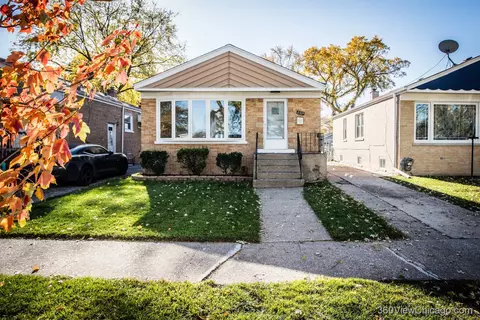 8309 44th Pl, Lyons, IL 60534