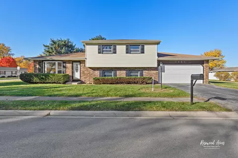 1421 Mid Ct, Bourbonnais, IL 60914