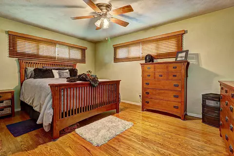 1024 E 8th St, Lockport, IL 60441 photo 8