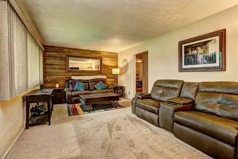 1024 E 8th St, Lockport, IL 60441 photo 6