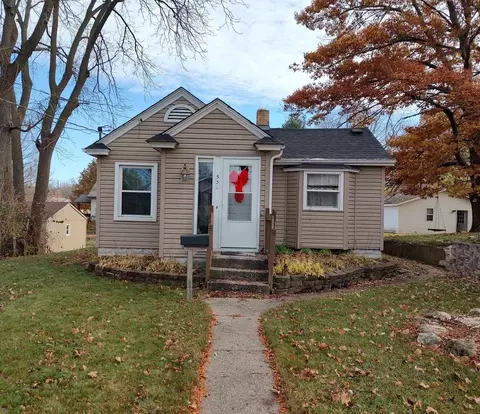 531 Rome Ave, Rockford, IL 61107