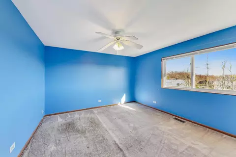 1328 Aspen Ct, Elgin, IL 60120 photo 16