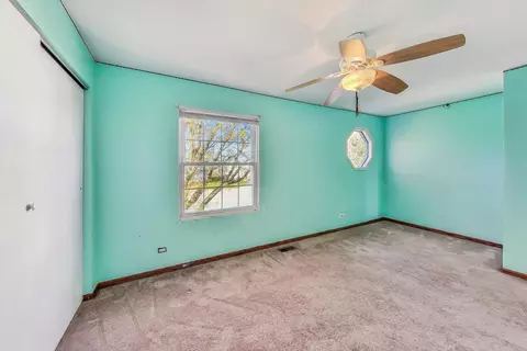 1328 Aspen Ct, Elgin, IL 60120 photo 14