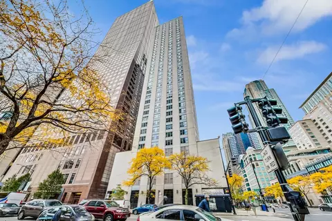 777 N Michigan Ave #3104, Chicago, IL 60611