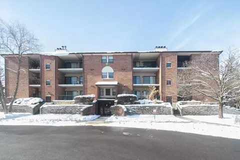 720 Weidner Rd #205, Buffalo Grove, IL 60089