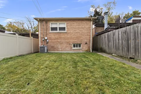 2450 E 91st St, Chicago, IL 60617 photo 25