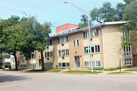 7235 Randolph St #1E, Forest Park, IL 60130