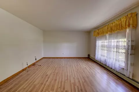 28016 S Yates Ave, Beecher, IL 60401 photo 3