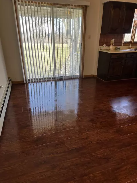 28016 S Yates Ave, Beecher, IL 60401 photo 5