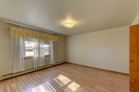 28016 S Yates Ave, Beecher, IL 60401 photo 9