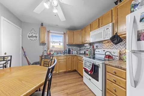 7900 S Normandy Ave, Burbank, IL 60459 photo 4
