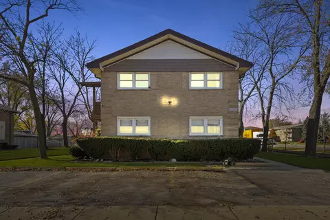 7900 S Normandy Ave, Burbank, IL 60459 photo 2