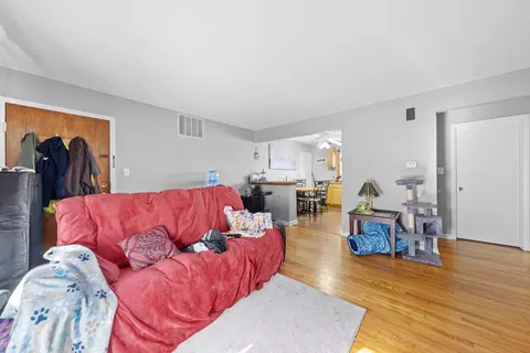 7900 S Normandy Ave, Burbank, IL 60459 photo 9