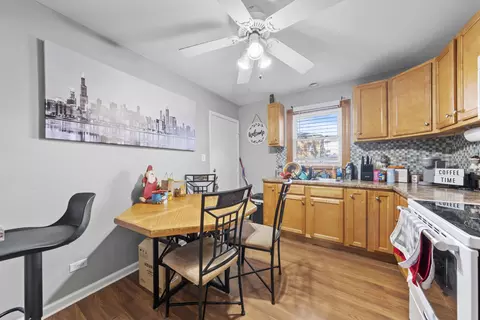 7900 S Normandy Ave, Burbank, IL 60459 photo 3
