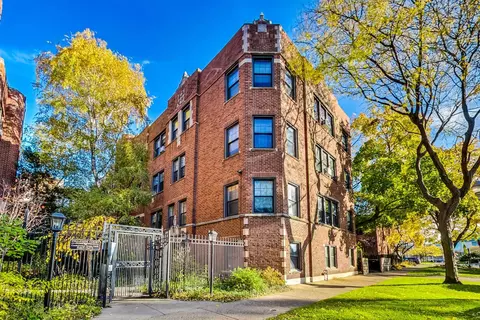 5461 S Ingleside Ave #3W, Chicago, IL 60615