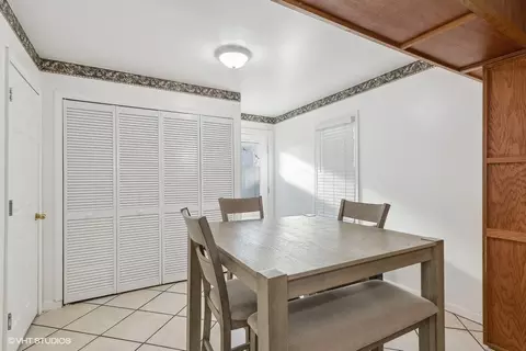 209 E Willow Dr, Round Lake Park, IL 60073 photo 6