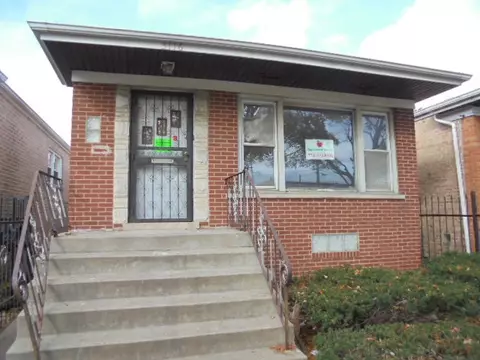 3116 W Columbus Ave, Chicago, IL 60652