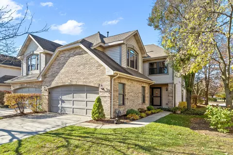 198 Springdale Ln, Bloomingdale, IL 60108