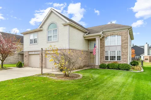 312 S Church Rd, Bensenville, IL 60106