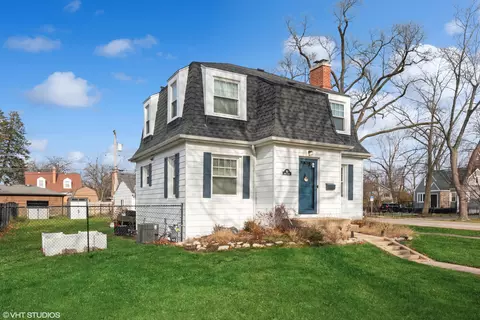 352 Harvey Ave, Des Plaines, IL 60016