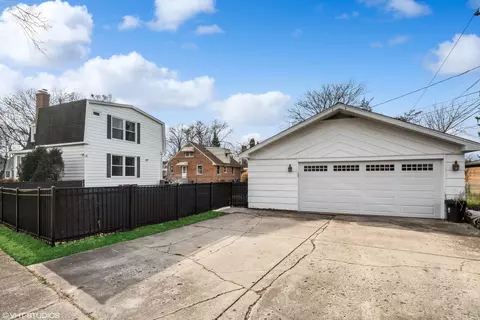 352 Harvey Ave, Des Plaines, IL 60016 photo 12