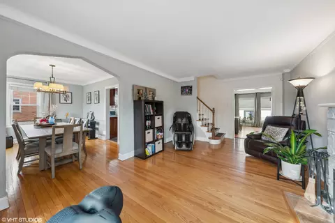 352 Harvey Ave, Des Plaines, IL 60016 photo 4