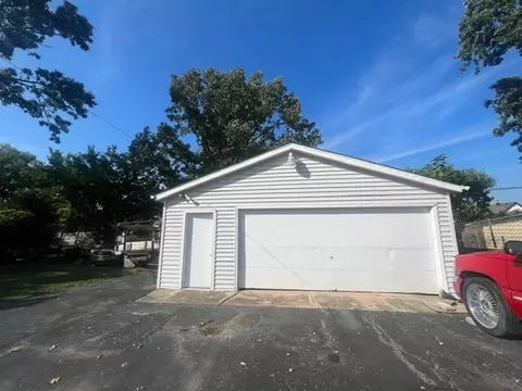 1032 Grove St, Aurora, IL 60505 photo 24
