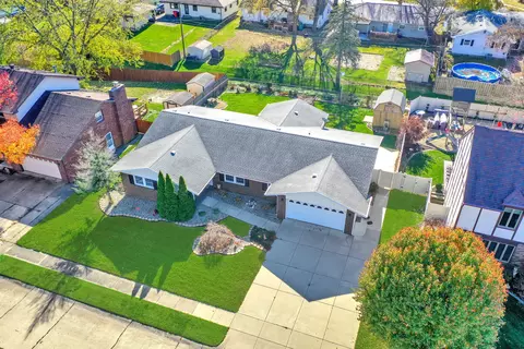 417 Price Ave, Mattoon, IL 61938 photo 3