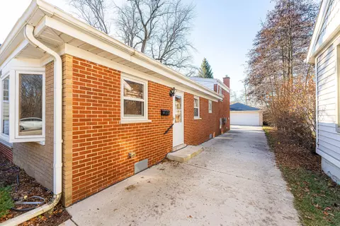 2924 Forest Ave, Brookfield, IL 60513 photo 21