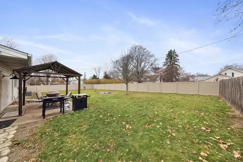 105 E State Route 71, Newark, IL 60541 photo 24