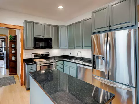 1722 E 55th St #3, Chicago, IL 60615 photo 3