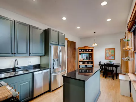 1722 E 55th St #3, Chicago, IL 60615 photo 2