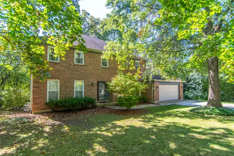 821 Bonnie Brae Ln, Bolingbrook, IL 60440