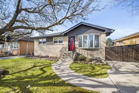9720 S Rutherford Ave, Oak Lawn, IL 60453