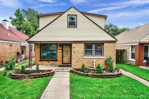 113 49th Ave, Bellwood, IL 60104