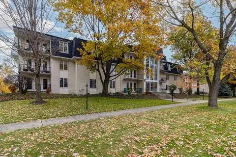 2608 186th St #103, Lansing, IL 60438