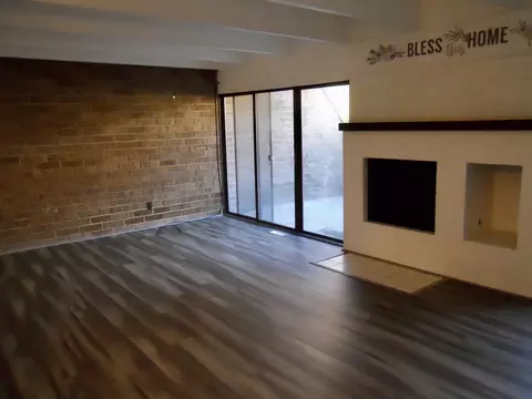 508 Kenneth Cir, Elgin, IL 60120 photo 3