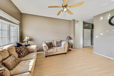 159 Braxton Ln, Aurora, IL 60504 photo 6