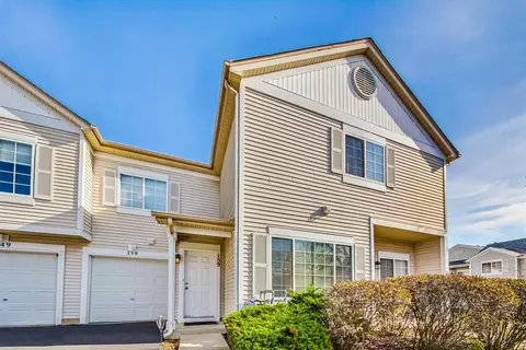 159 Braxton Ln, Aurora, IL 60504 photo 3