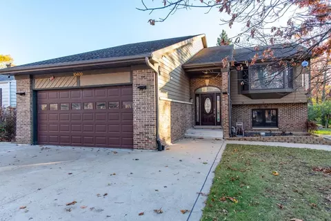 10409 W Bairstow Ave, Beach Park, IL 60087