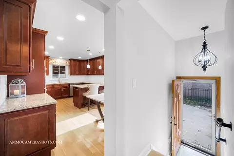 415 Sunnyside Ave, Itasca, IL 60143 photo 8