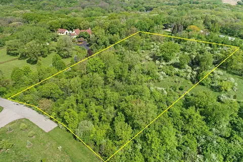 4 Autumn Trail, Barrington Hills, IL 60010